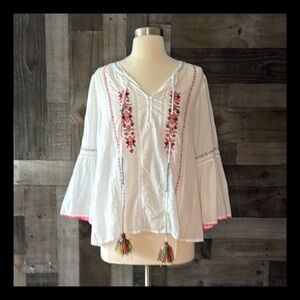 Kalypso embroidered white peasant top small beach tropical boho resortwear
